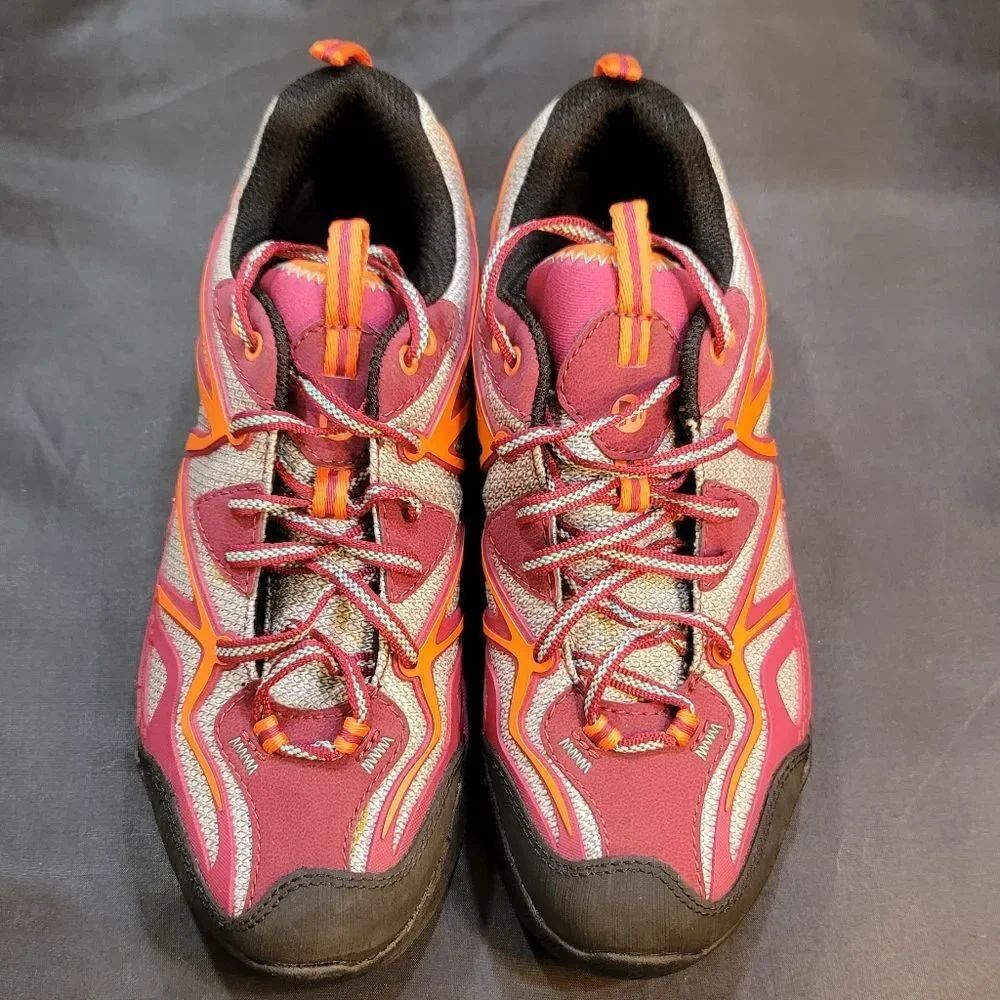 BRAND NEW MERRELL STYLISH WOMEN's MULTI-COLOR SNEAKERSS G1